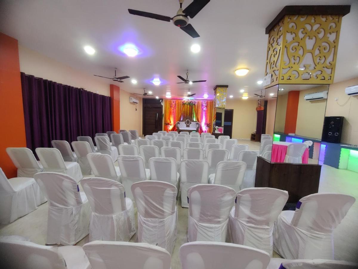 Matri Hotel & Banquets Patna  Kültér fotó